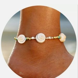 NWT ANKLET cowrie shell 🐚